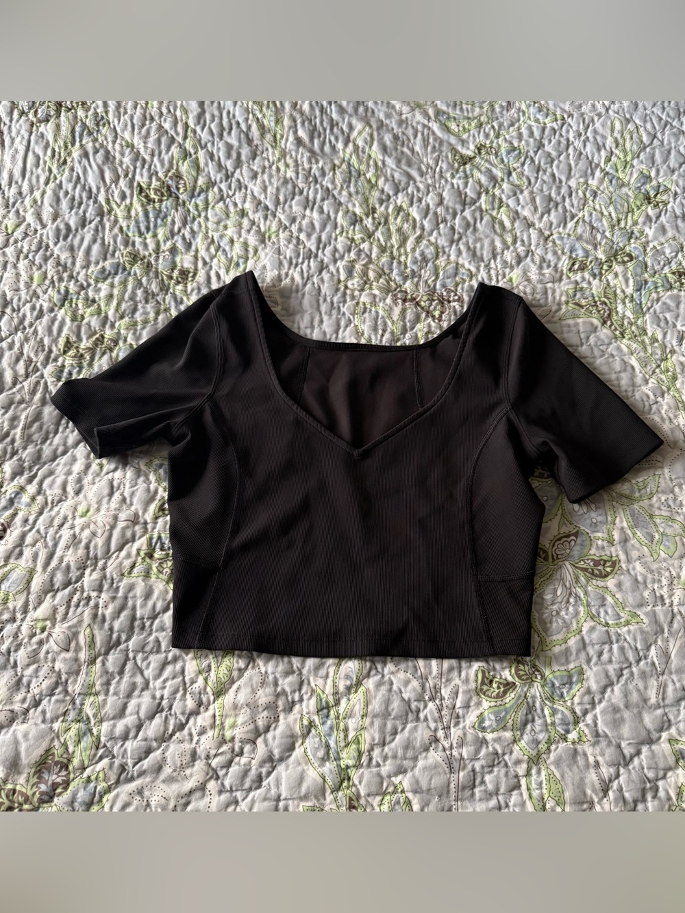 Lululemon Black Crop Top
